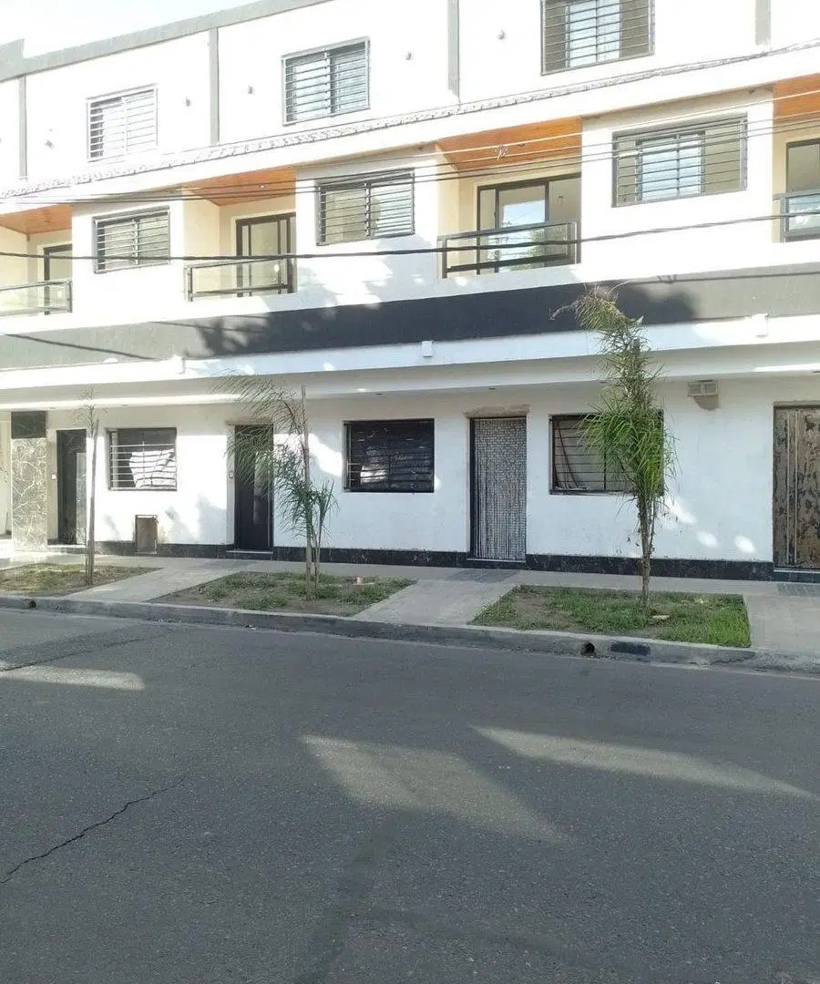 VENTA MONOAMBIENTE RAMOS MEJIA SUR 3