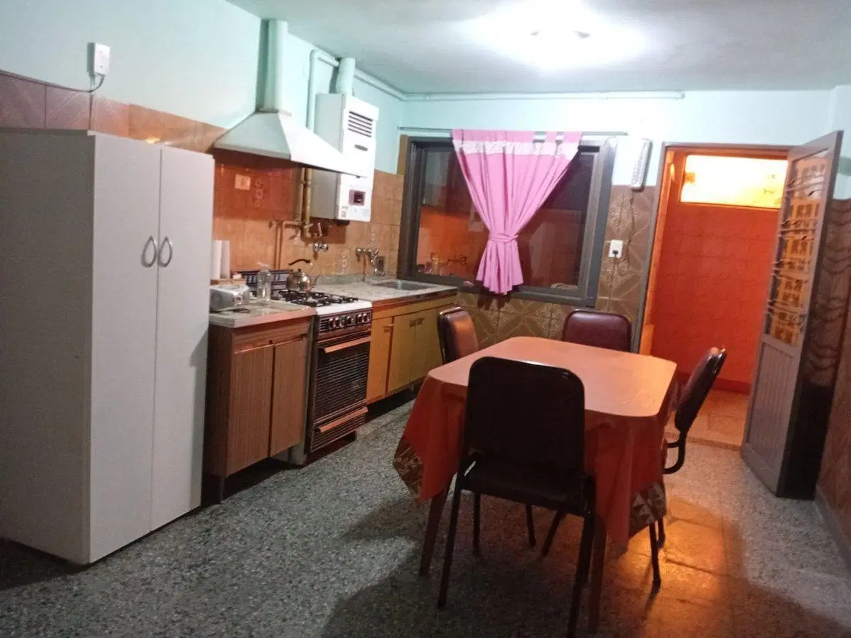 VENTA DE CASA 4 AMBIENTES EN TAPIALES 4