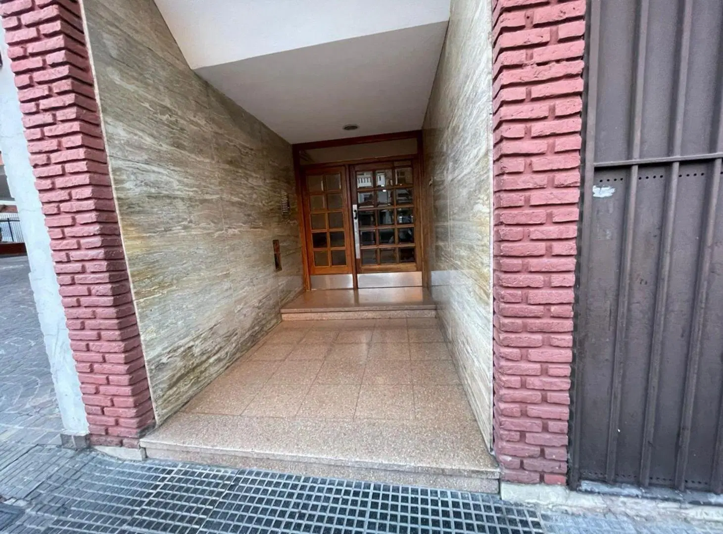 venta de departamento de 2 ambientes ramos mejia 2