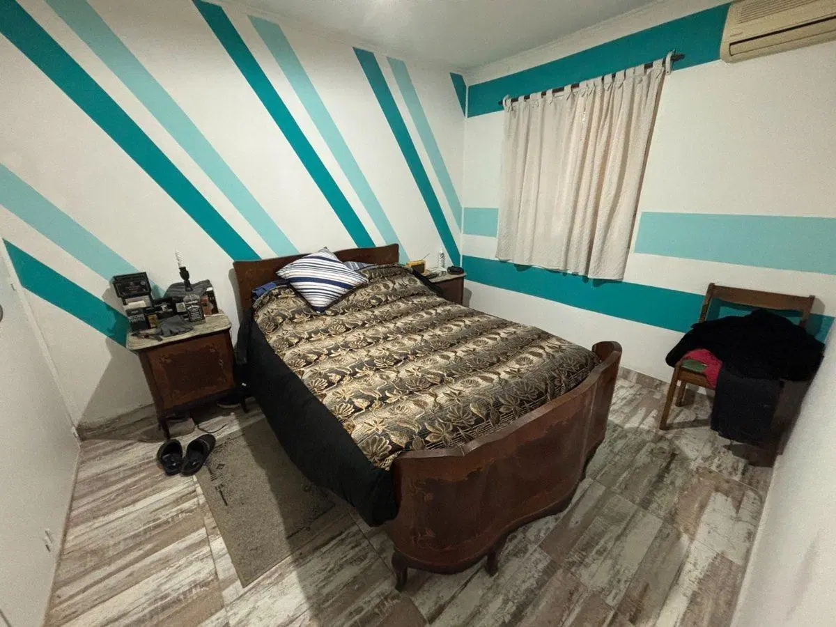 VENTA CASA 4 AMBIENTES MORENO 2