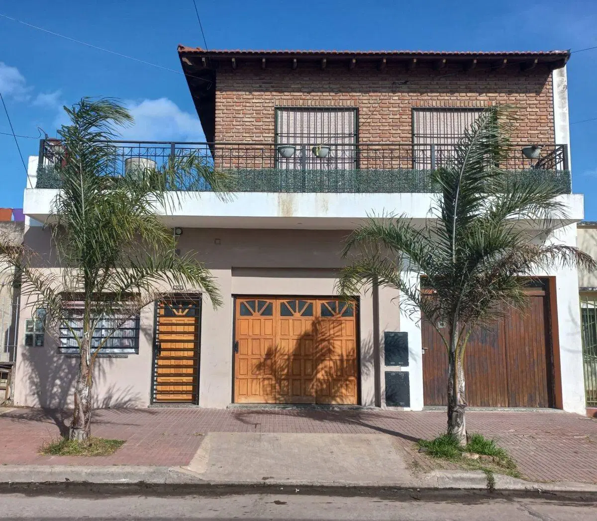 Venta casa multifamiliar 6 ambientes G. Catán 5