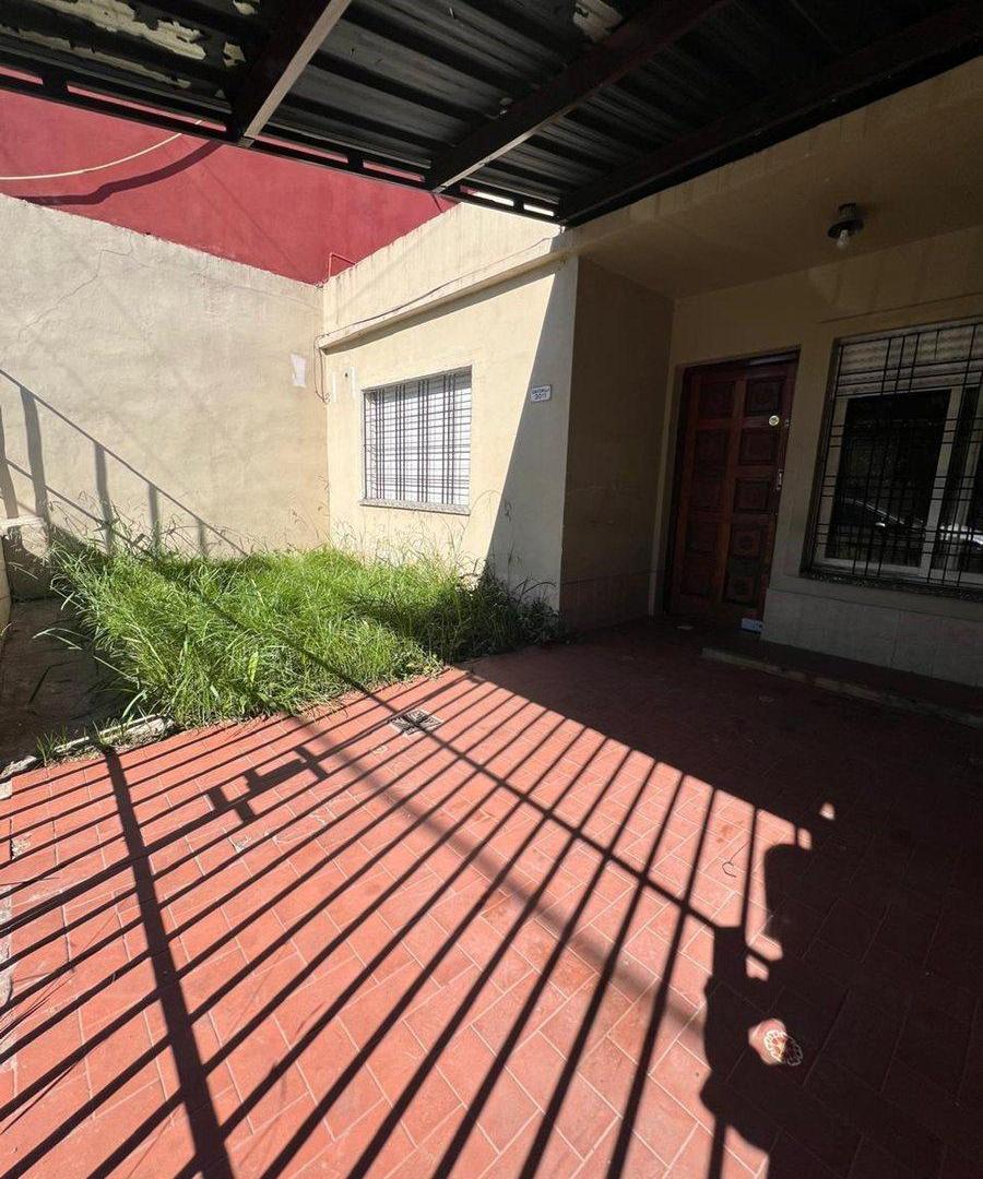 CASA 3 AMBIENTES SAN JUSTO