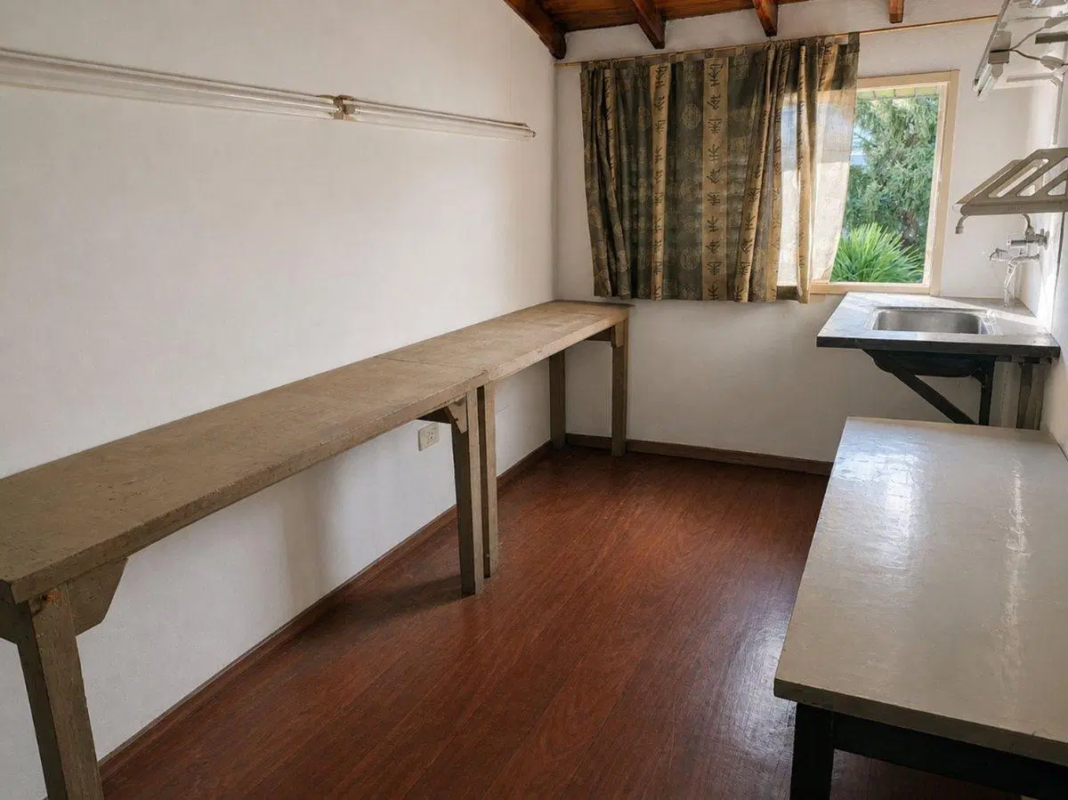 CASA VENTA RAMOS MEJÍA 4 AMBIENTES 2