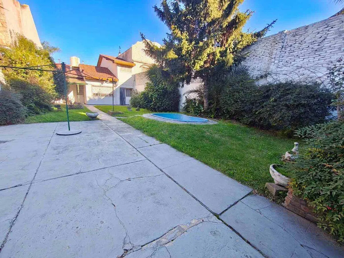 CASA VENTA RAMOS MEJÍA 4 AMBIENTES 3
