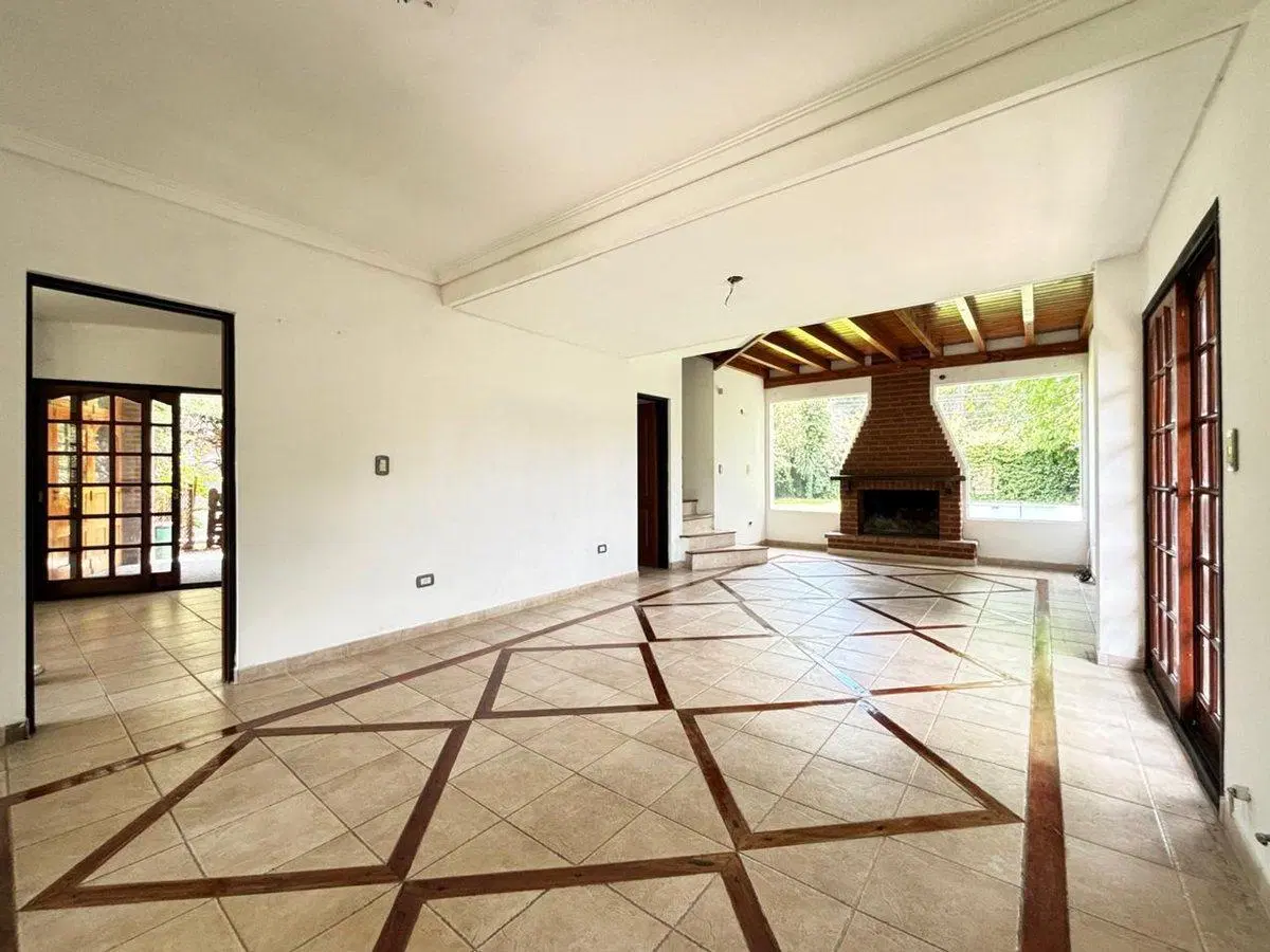 VENTA CASA 5 AMBIENTES EL CASCO DE MORENO 4