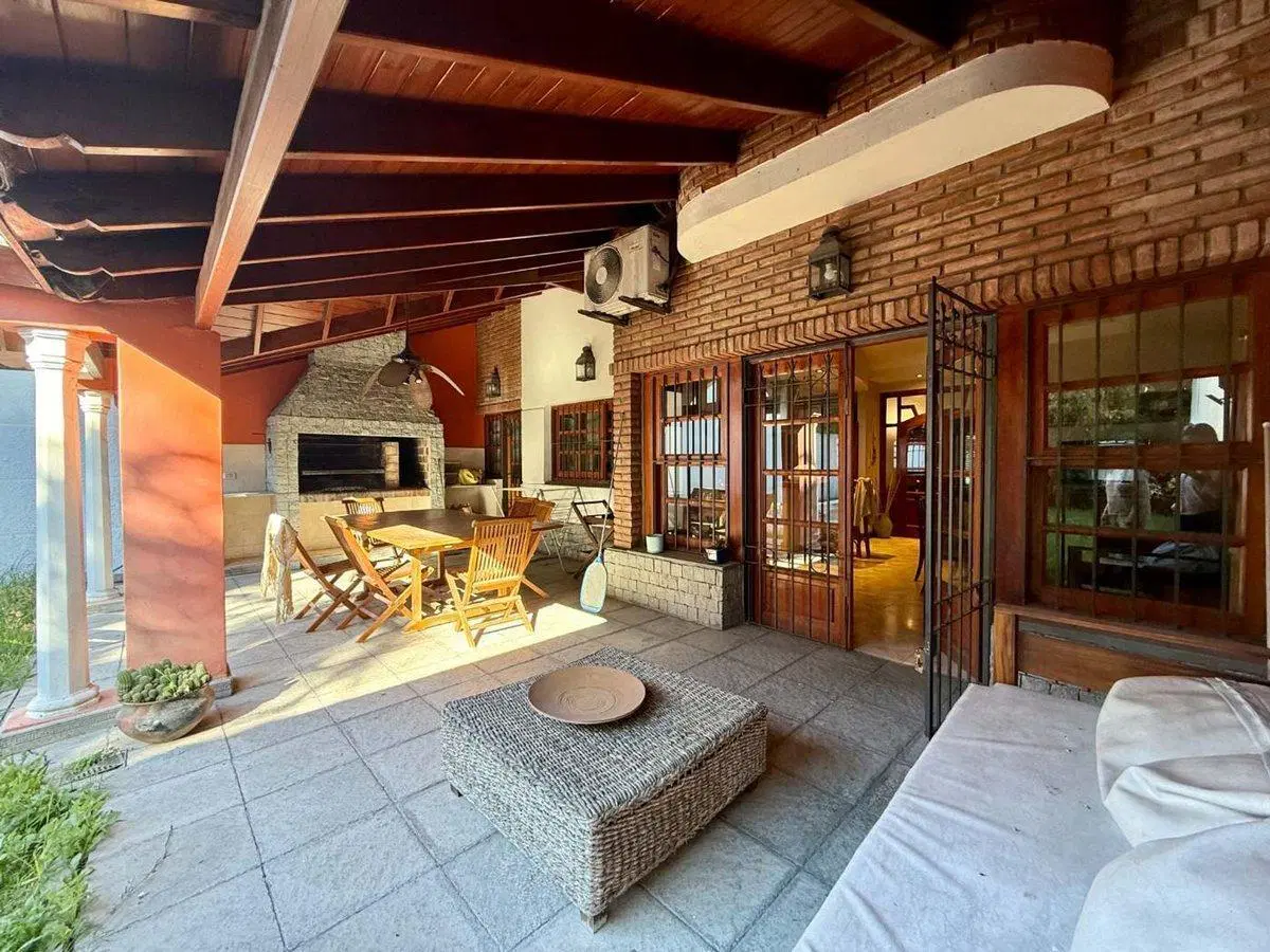 VENTA CASA 5 AMBIENTES EN RAMOS MEJIA 5