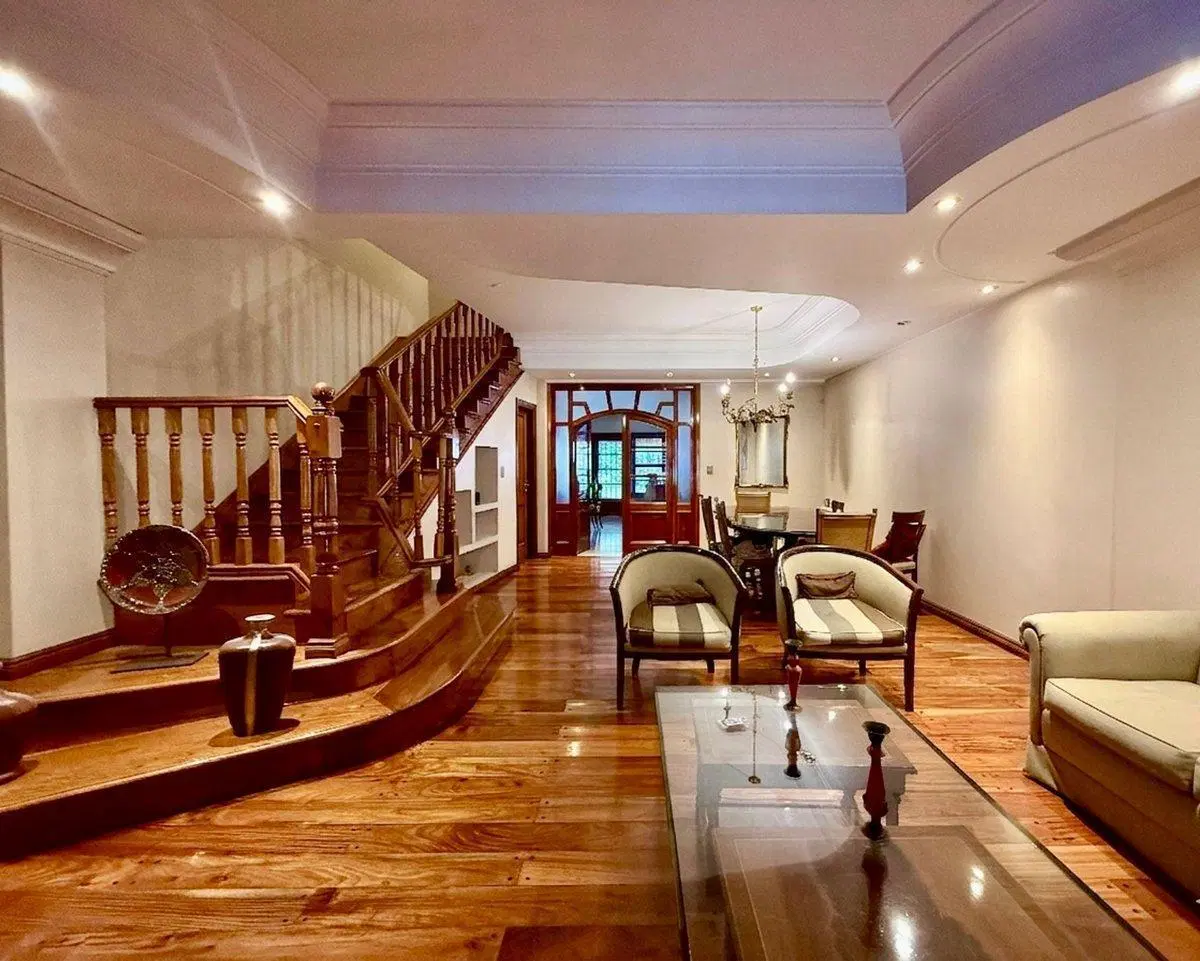 VENTA CASA 5 AMBIENTES EN RAMOS MEJIA 2