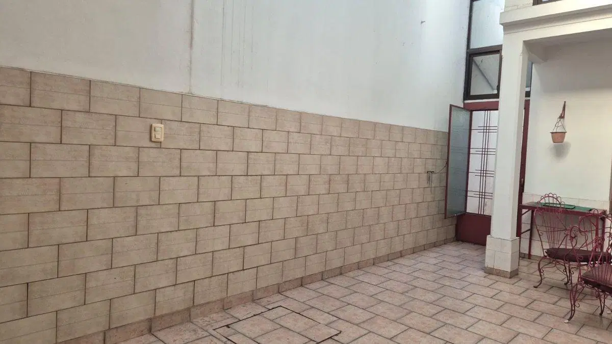 VENTA DE CASA 6 AMBIENTES EN RAMOS MEJÍA 3