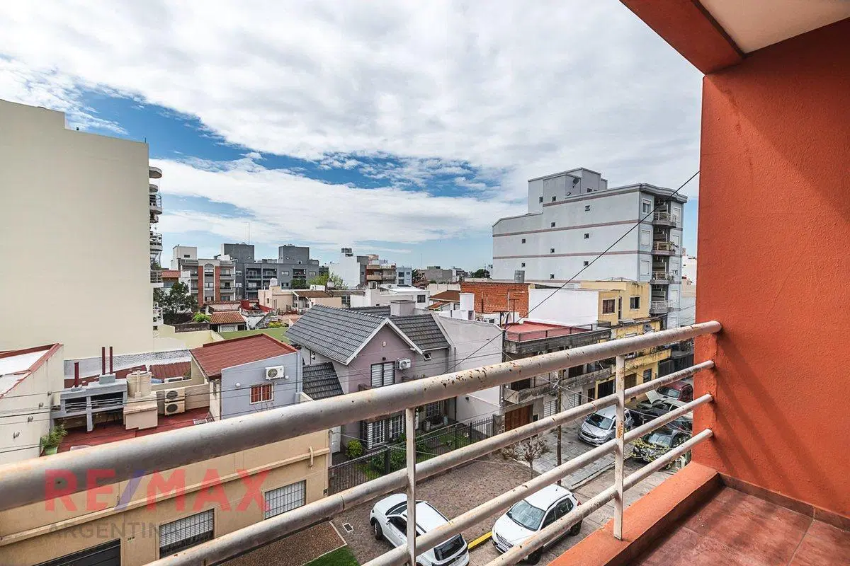 VENTA DEPARTAMENTO 3 AMB EN LOMAS DEL MIRADOR 3