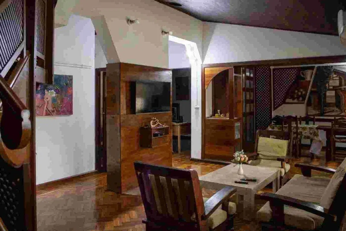 VENTA CASA 7 AMBIENTES EN CIUDAD EVITA 2