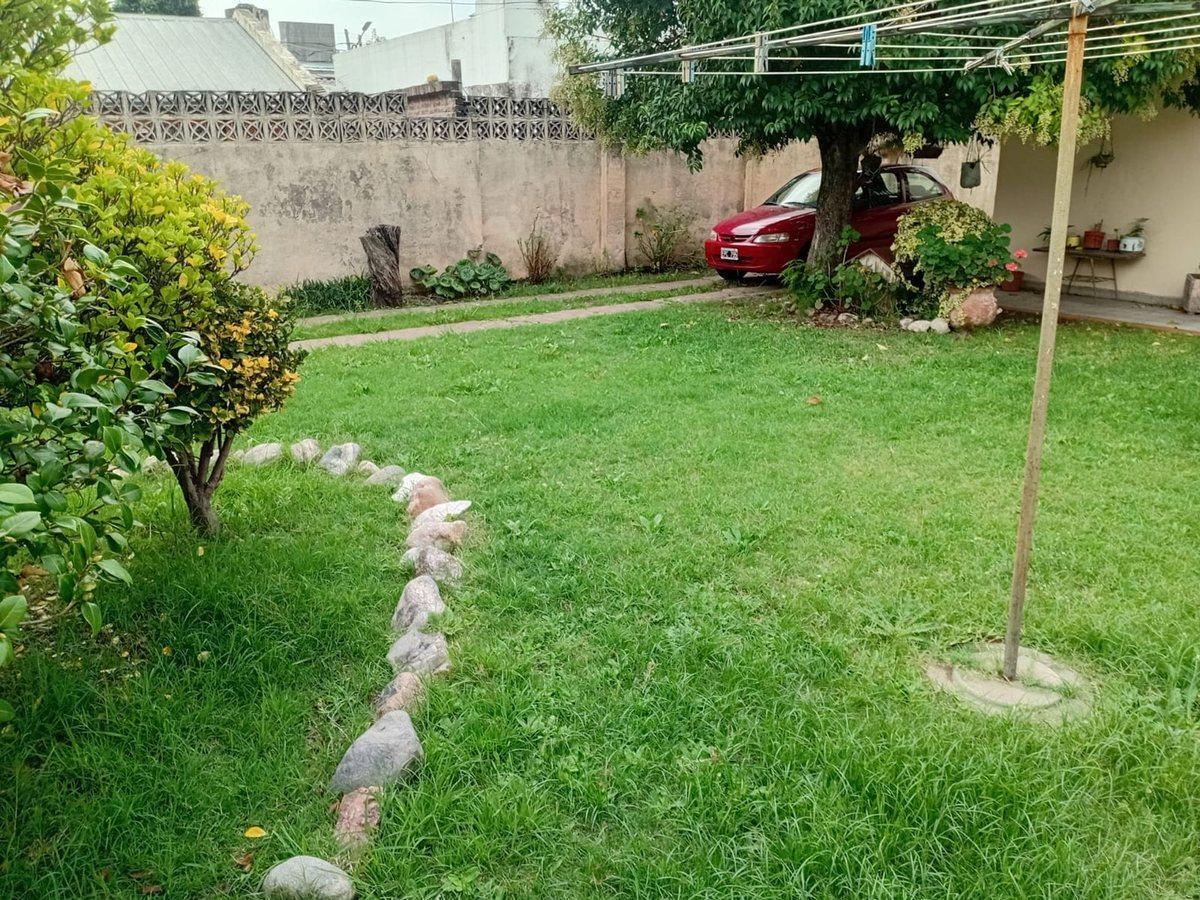 Foto de VENTA DE CASA 3 AMBIENTES BANDFIELD, imagen 1