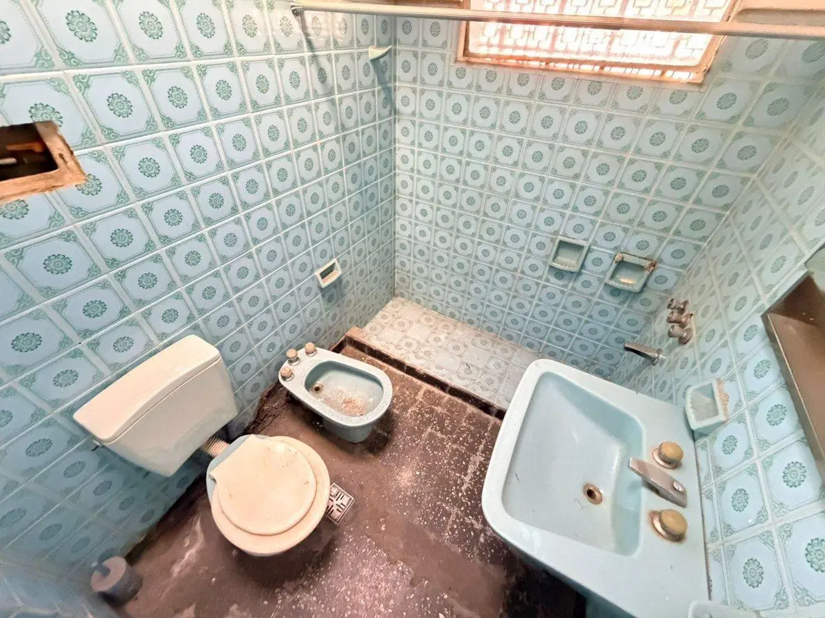 VENTA CASA 4 AMBIENTES ISIDRO CASANOVA 2