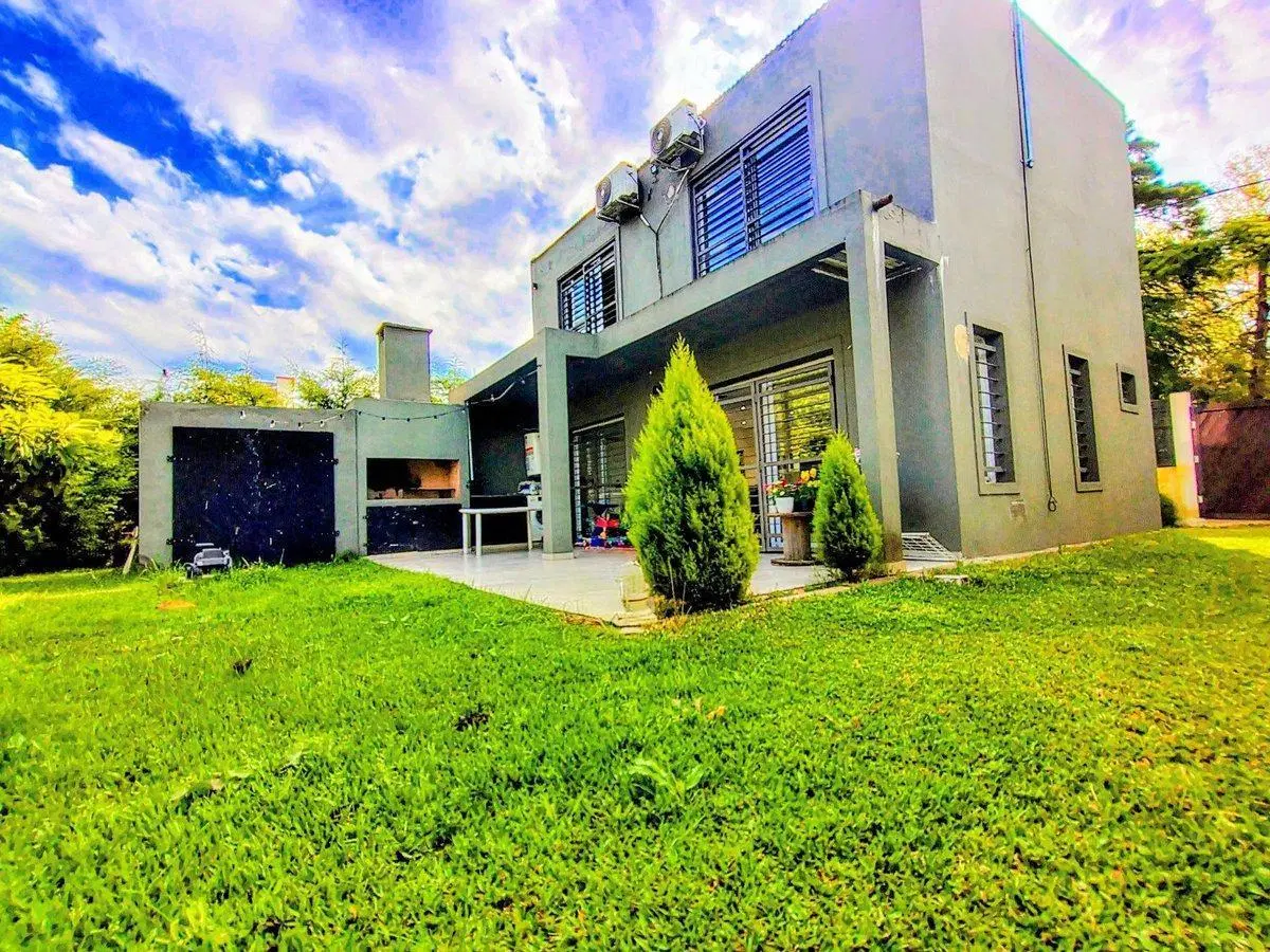 CASA 3 AMBIENTES MORENO JARDÍN, GALERIA Y PARRILLA 5