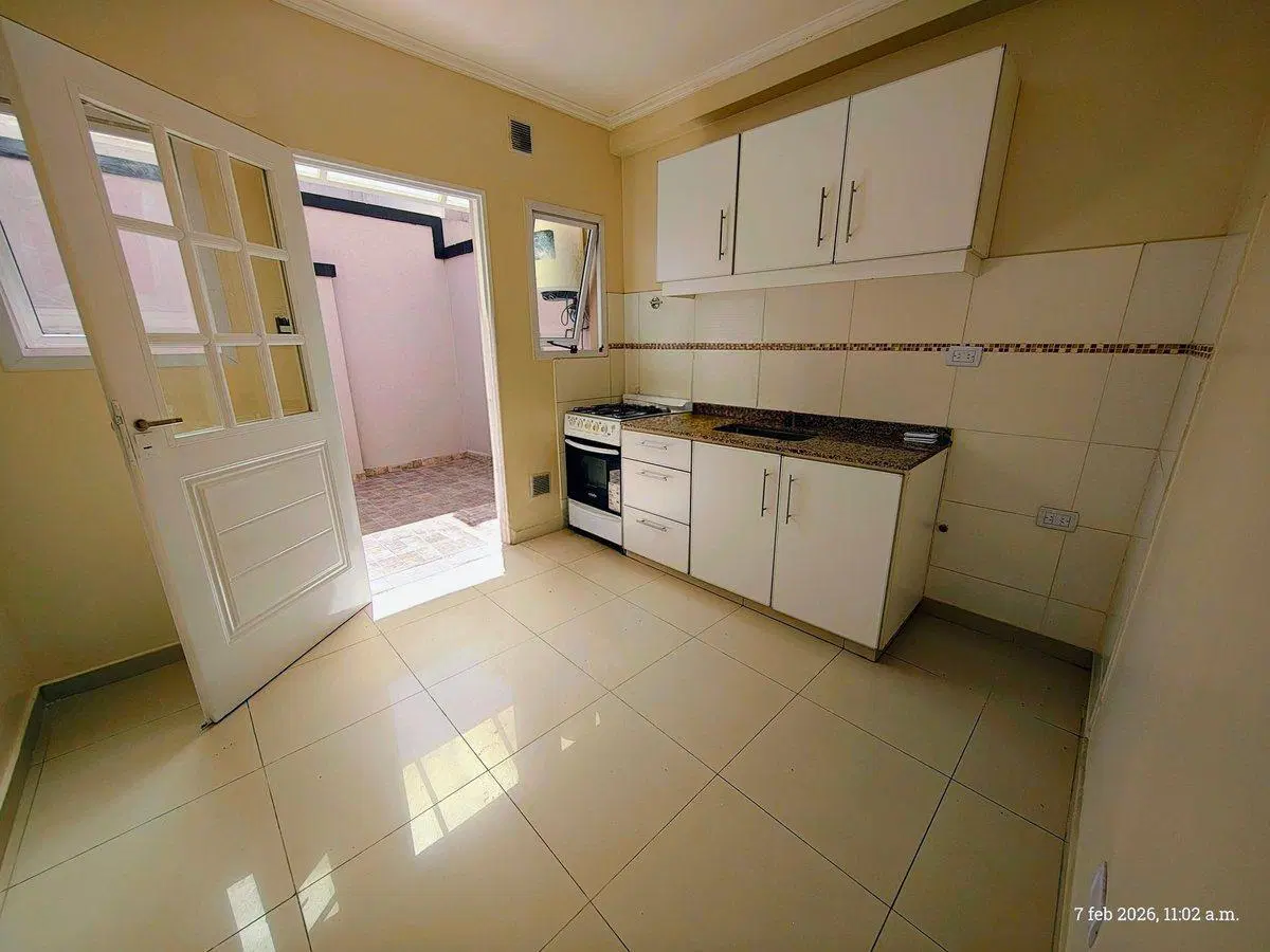Venta Duplex 3 ambientes Ramos Mejía 3