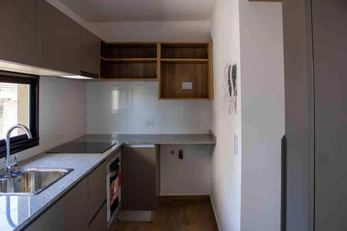 VENTA DEPARTAMENTO 2 AMBIENTES EN RAMOS MEJIA 5