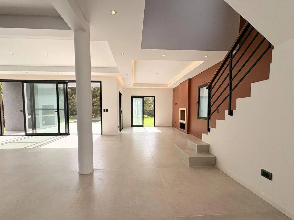 VENTA CASA 6 AMBIENTES CASTAÑOS NORDELTA 4