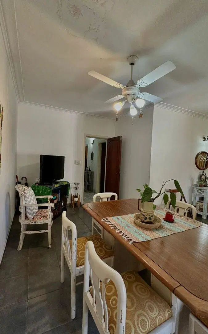 Venta Casa 4 ambientes en Castelar Norte 2