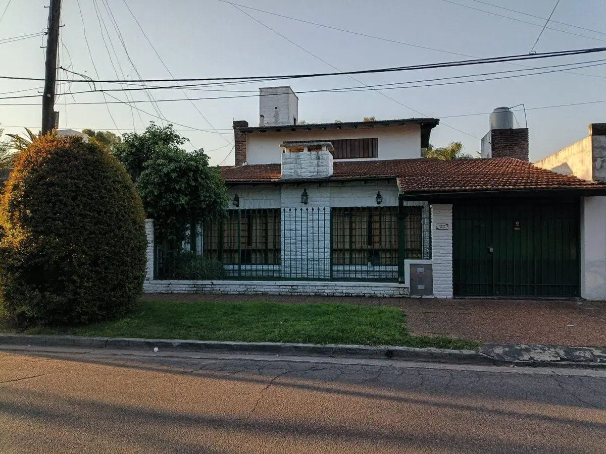 Venta Casa 4 ambientes en Castelar Norte 4