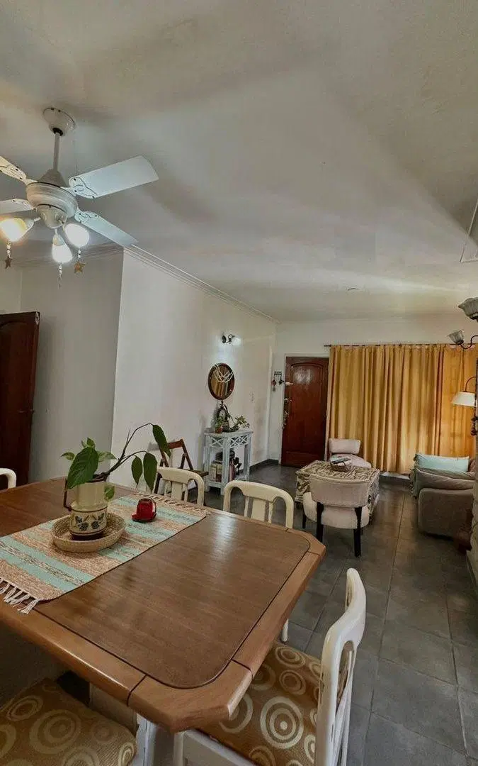 Venta Casa 4 ambientes en Castelar Norte 5