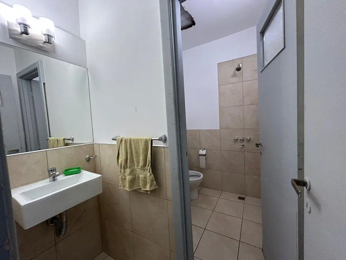 VENTA OFICINA EN BALVANERA 3