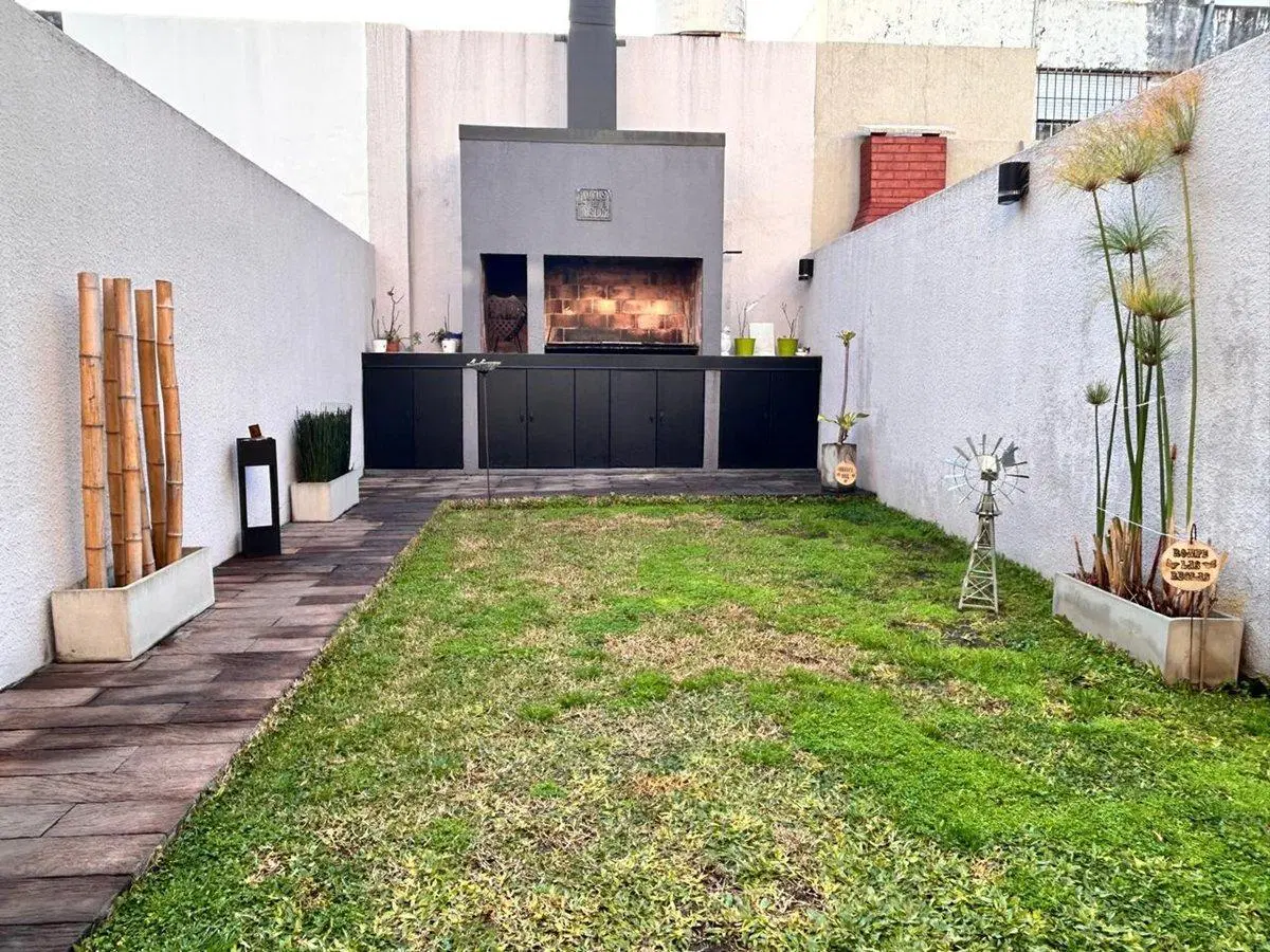 VENTA CASA RAMOS MEJÍA 8