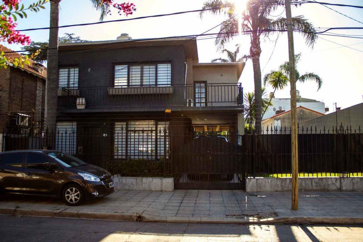 VENTA DE CASA 4 AMBIENTES RAMOS MEJIA