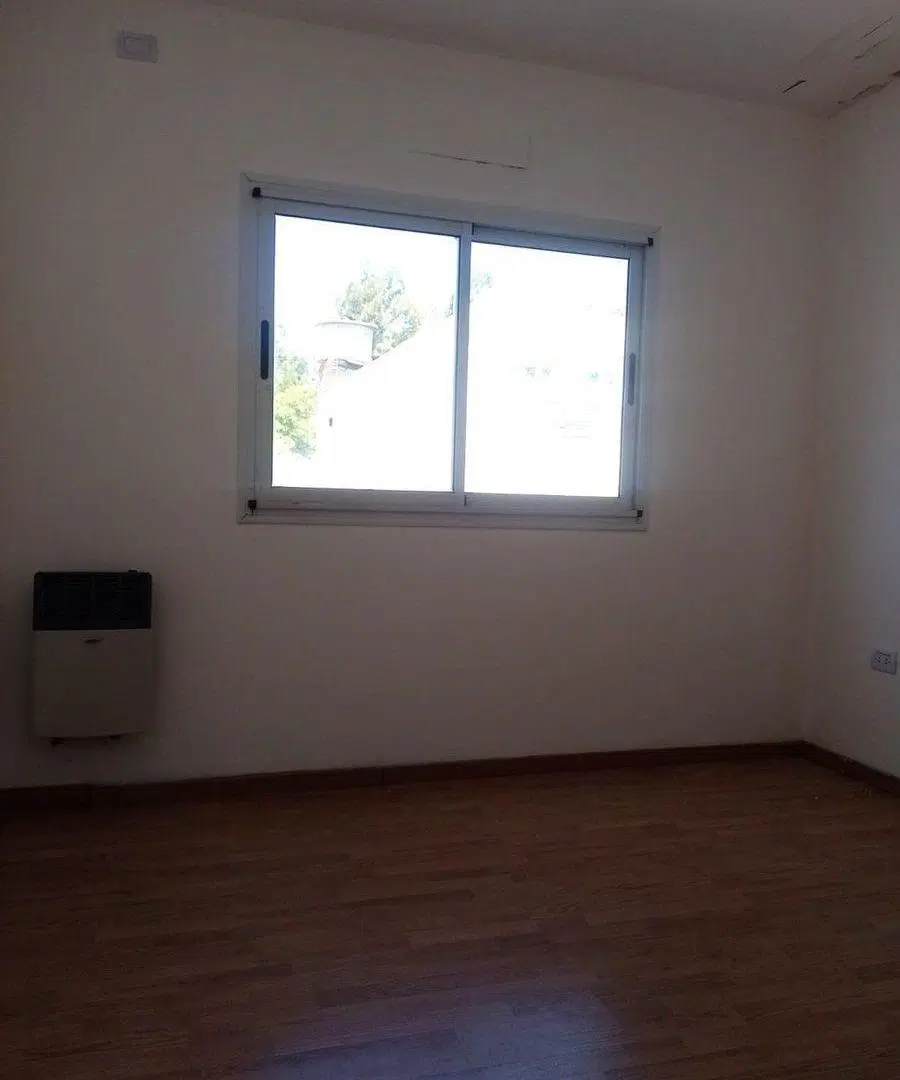 VENTA DE DUPLEX 3 AMBIENTES PARQUE LELOIR 5