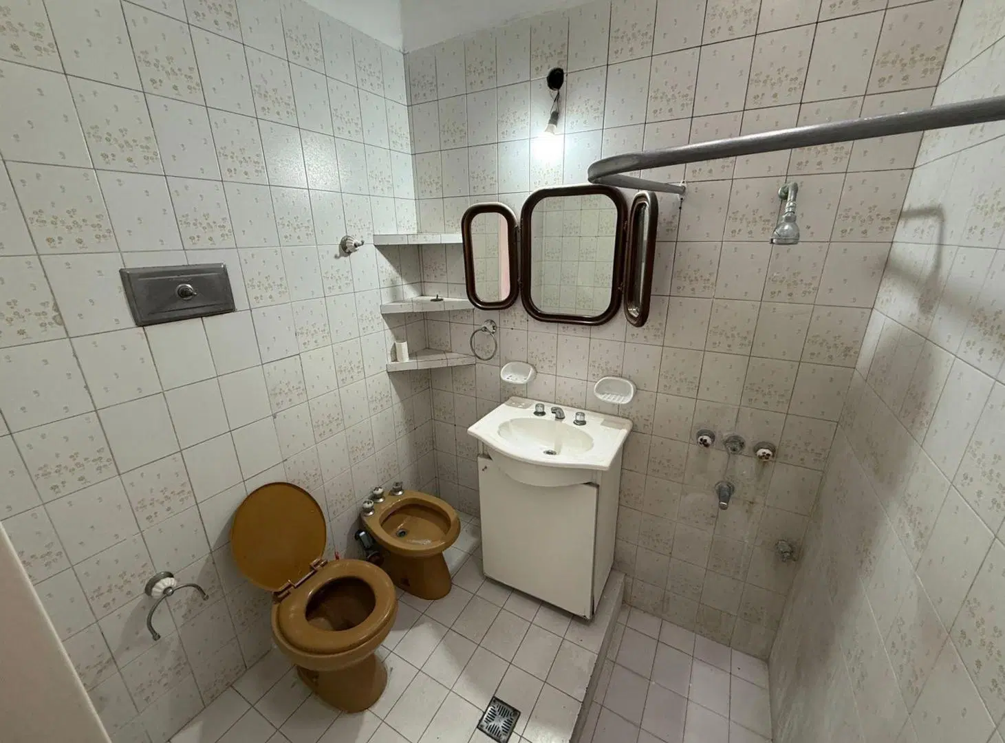 VENTA PH 4 AMBIENTES EN HURLINGHAM 8