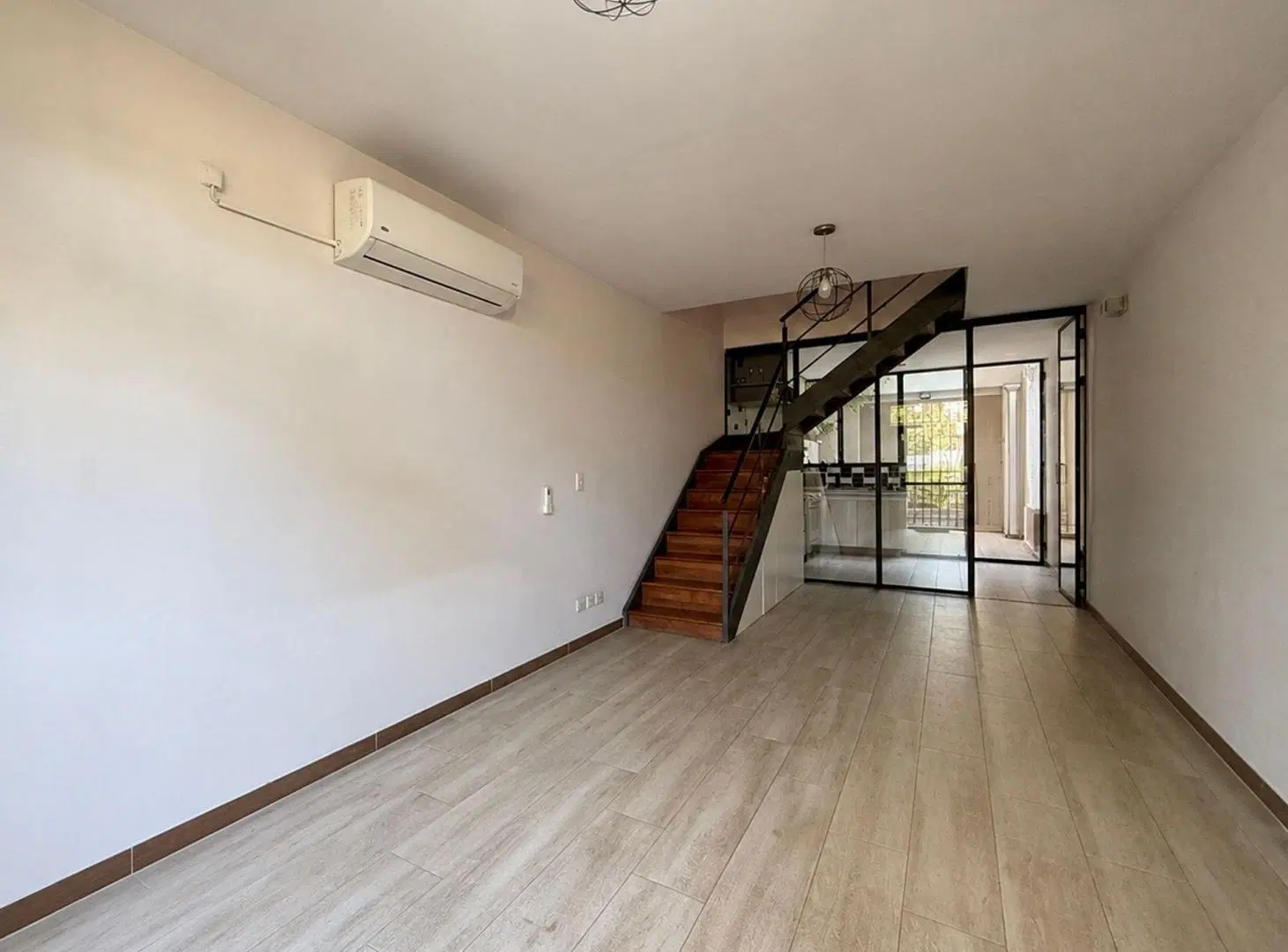 Venta Casa Duplex 3 ambientes en Ramos Mejia 3