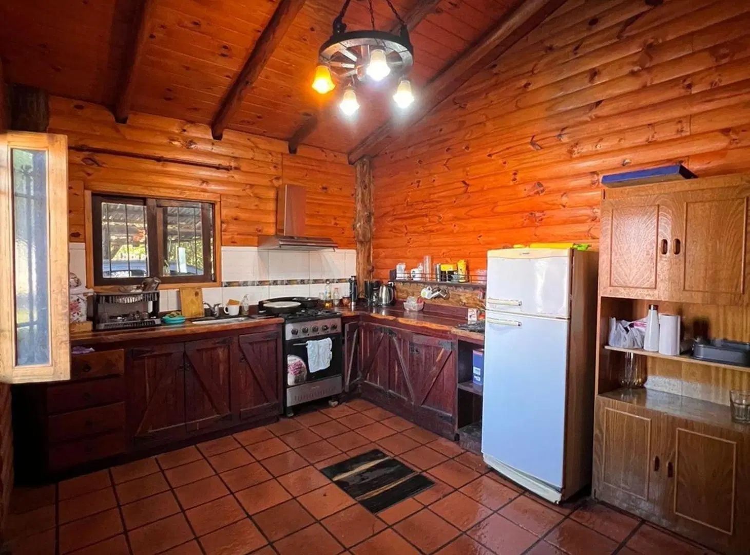 Venta casa 4 ambientes con pileta Trujui 4