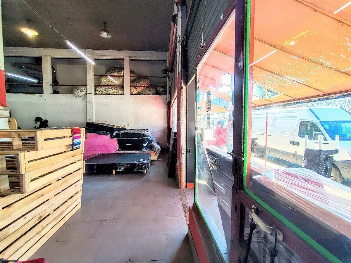 VENTA LOCAL EN RAFAEL CASTILLO 4