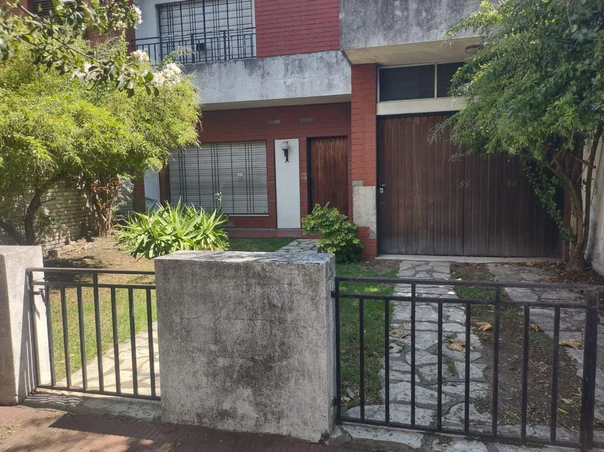 Venta casa Haedo 5 ambientes 4