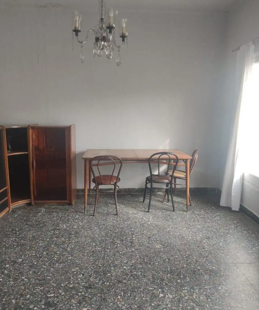 Venta de Casa en Ramos Mejía 6 ambientes 4