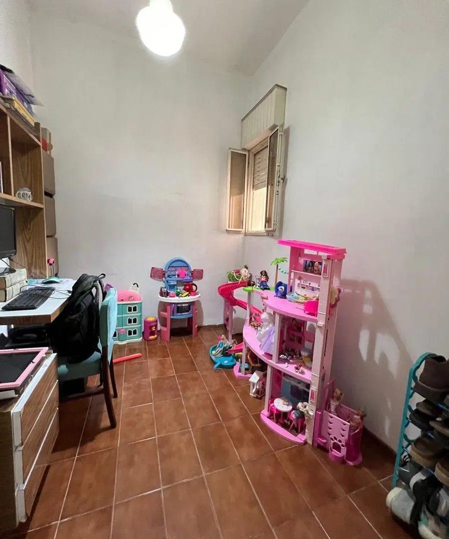 VENTA CASA DE 3 AMBIENTES LOMAS DEL MIRADOR 5