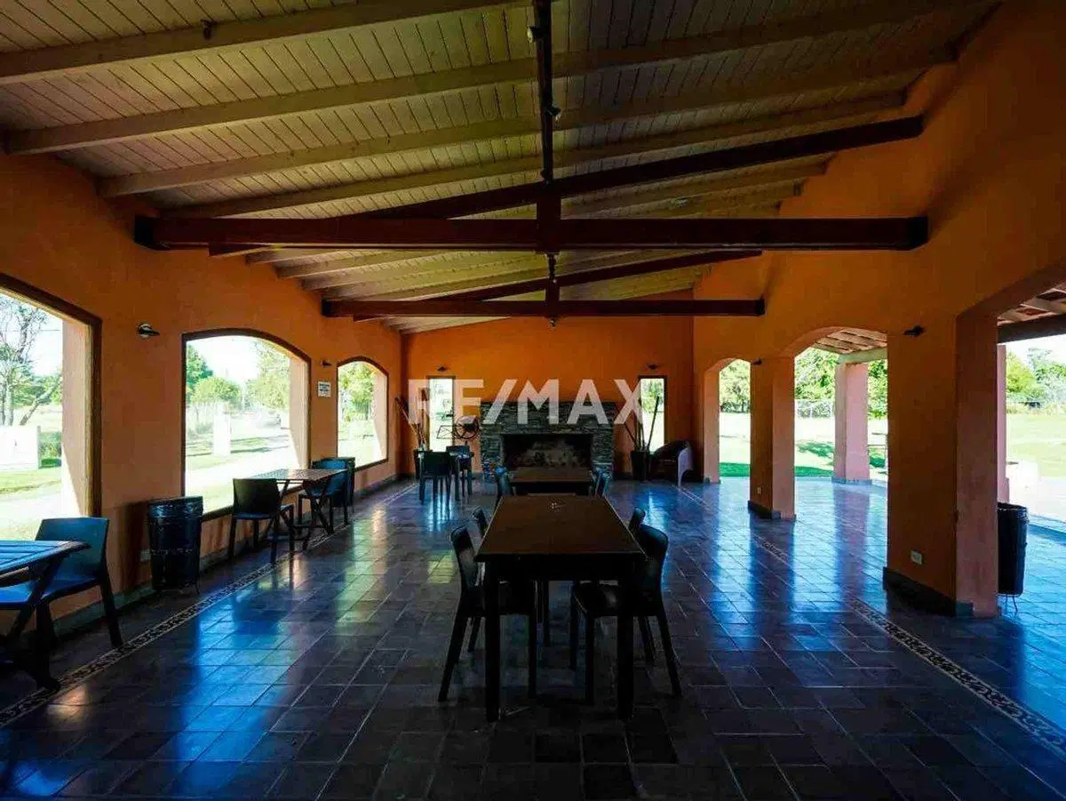 VENTA LOTE EN CARLOS KEEN 8