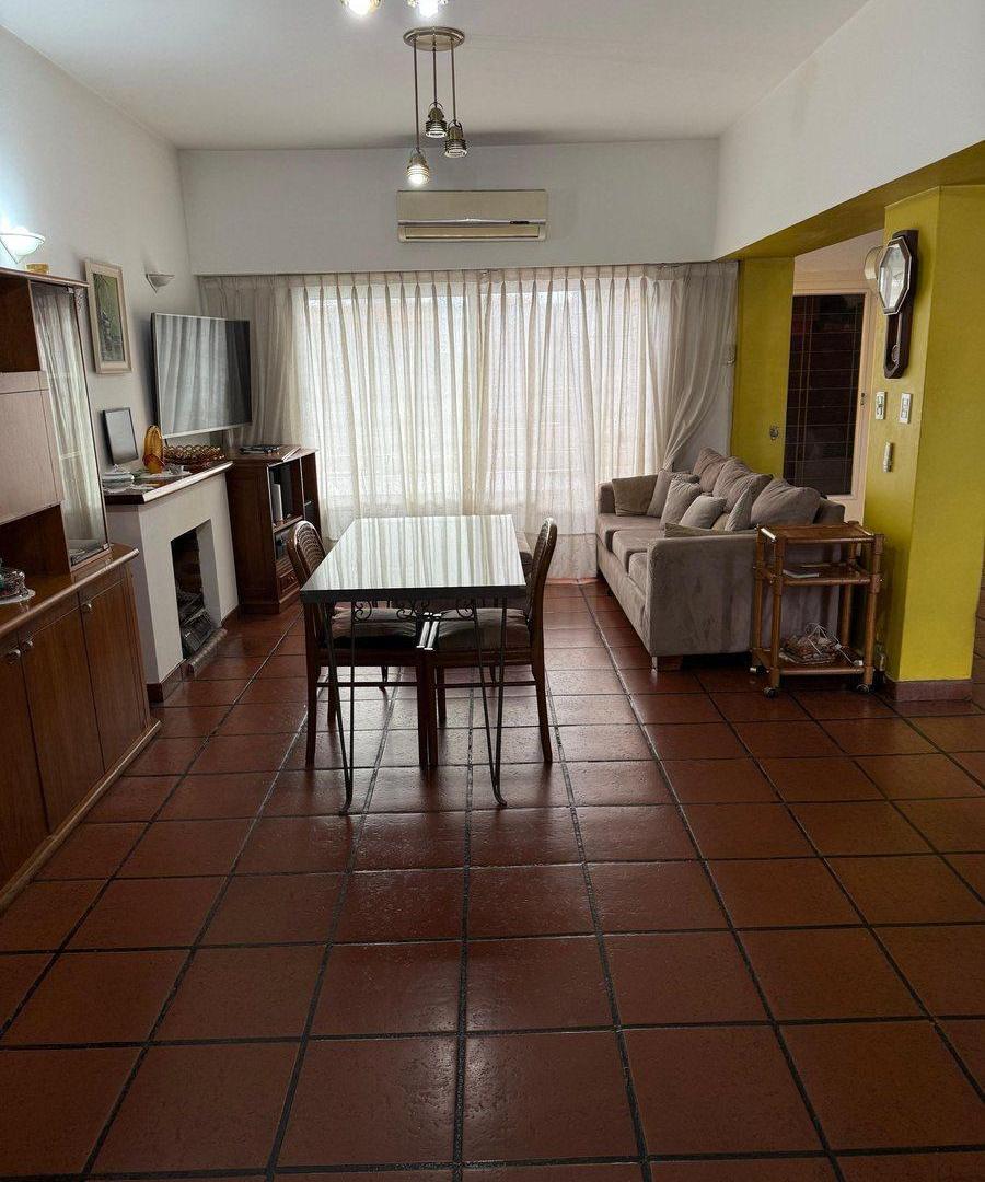 Foto de VENTA CASA 5 AMBIENTES EN RAMOS MEJIA, imagen 2