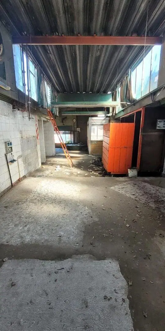 VENTA RAMOS MEJIA DEPOSITO CON DOS CASAS EN LOTE 3