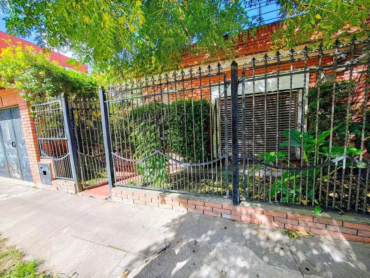 VENTA CASA 3 AMBIENTES VILLA LUZURIAGA 3