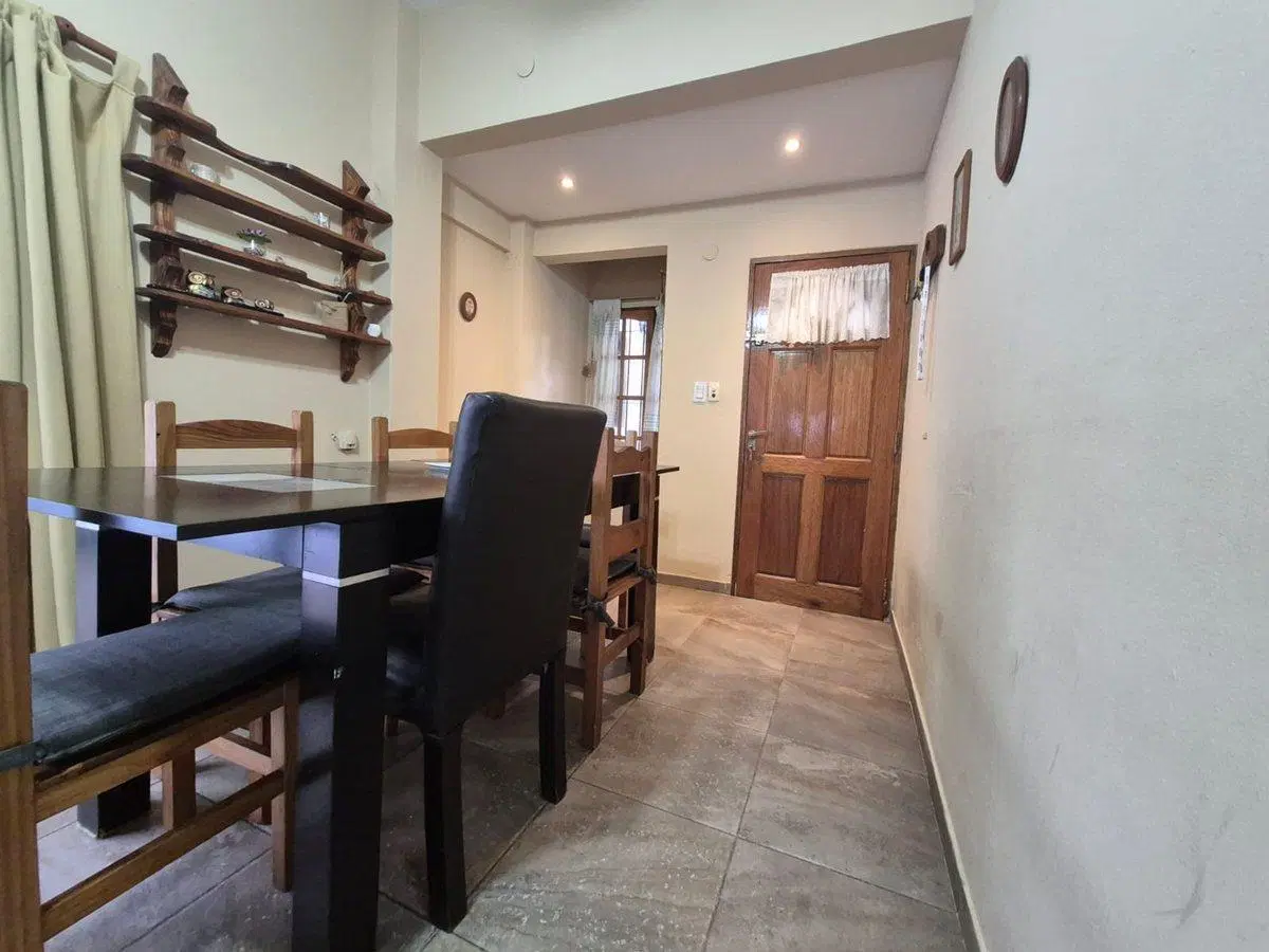 Venta casa 6 ambientes en El Palomar 4