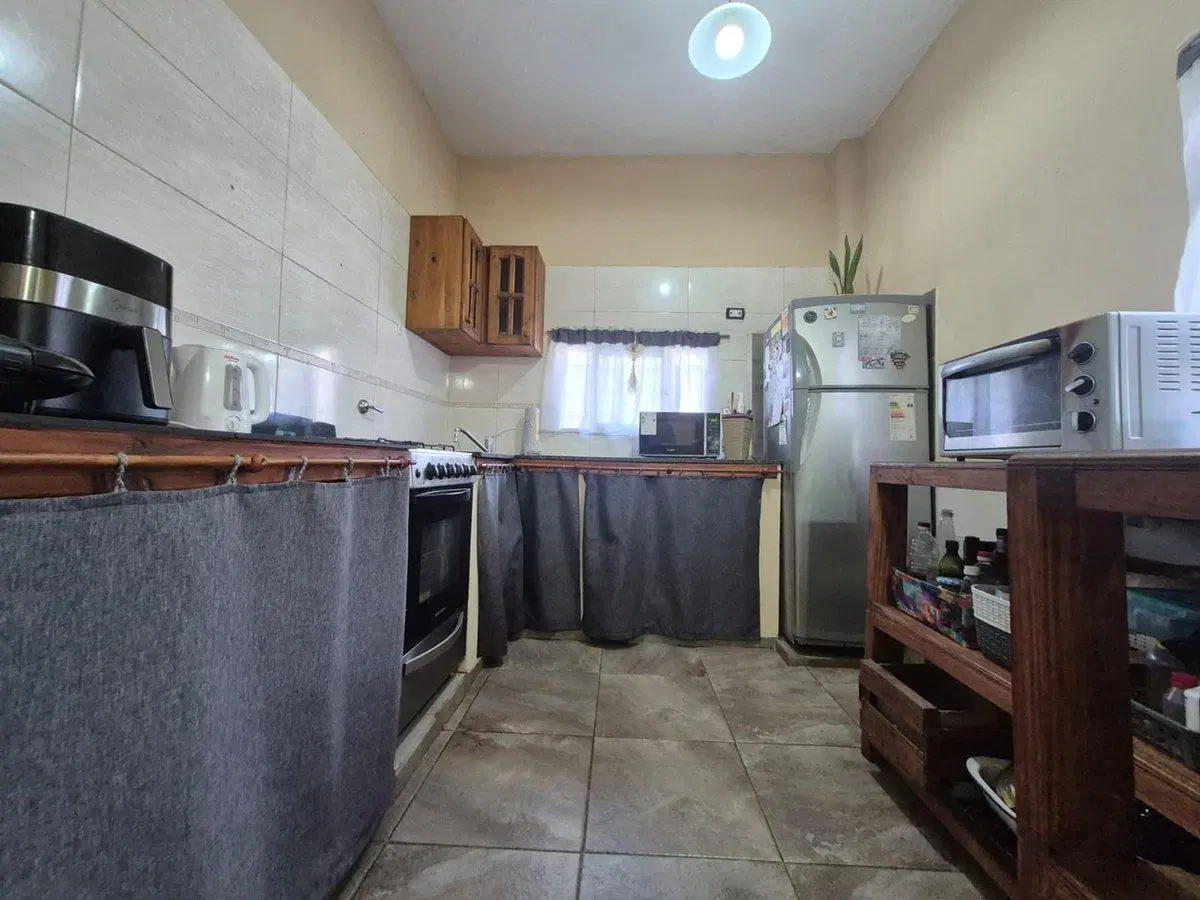 Venta casa 6 ambientes en El Palomar 5