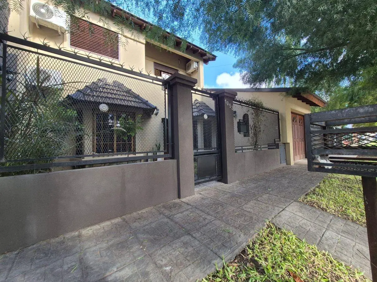Venta casa 6 ambientes en El Palomar 3
