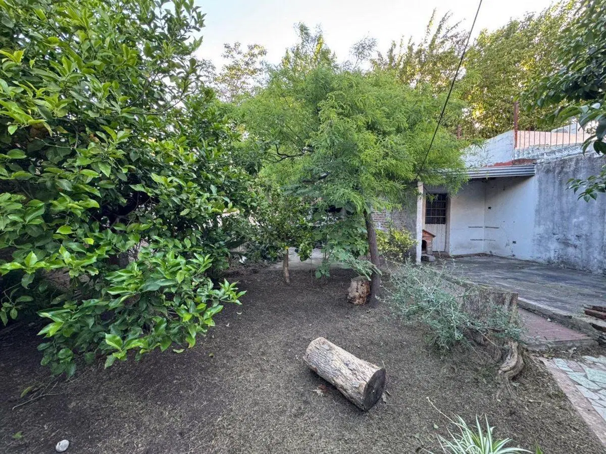 VENTA CASA 3 AMB EN LAFERRERE 8