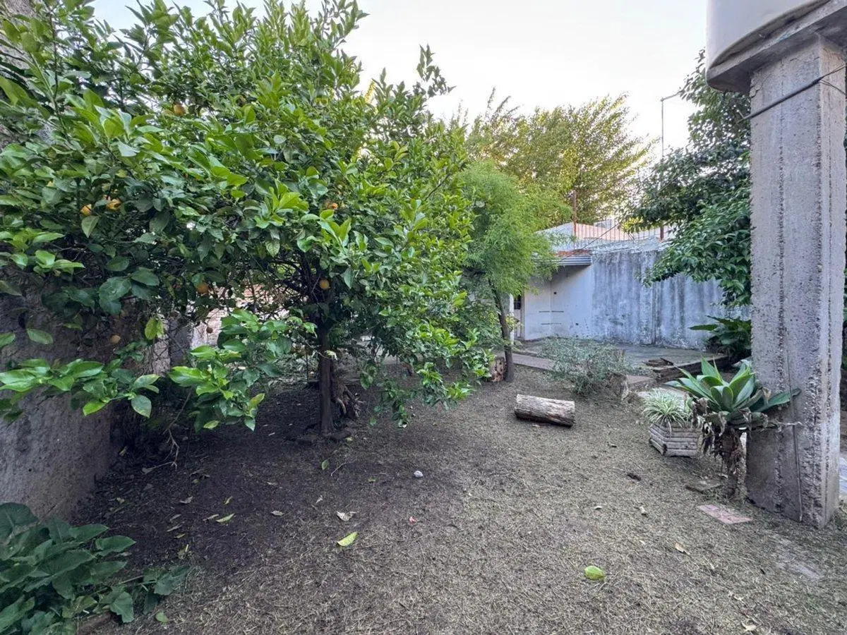 VENTA CASA 3 AMB EN LAFERRERE 5