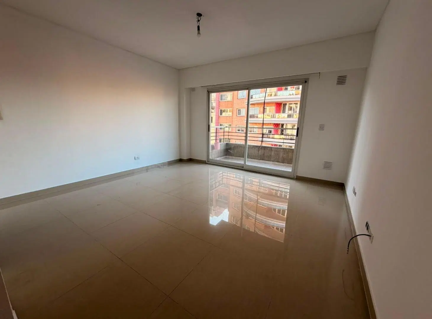 VENTA DEPARTAMENTO DOS AMBIENTES RAMOS MEJIA 2