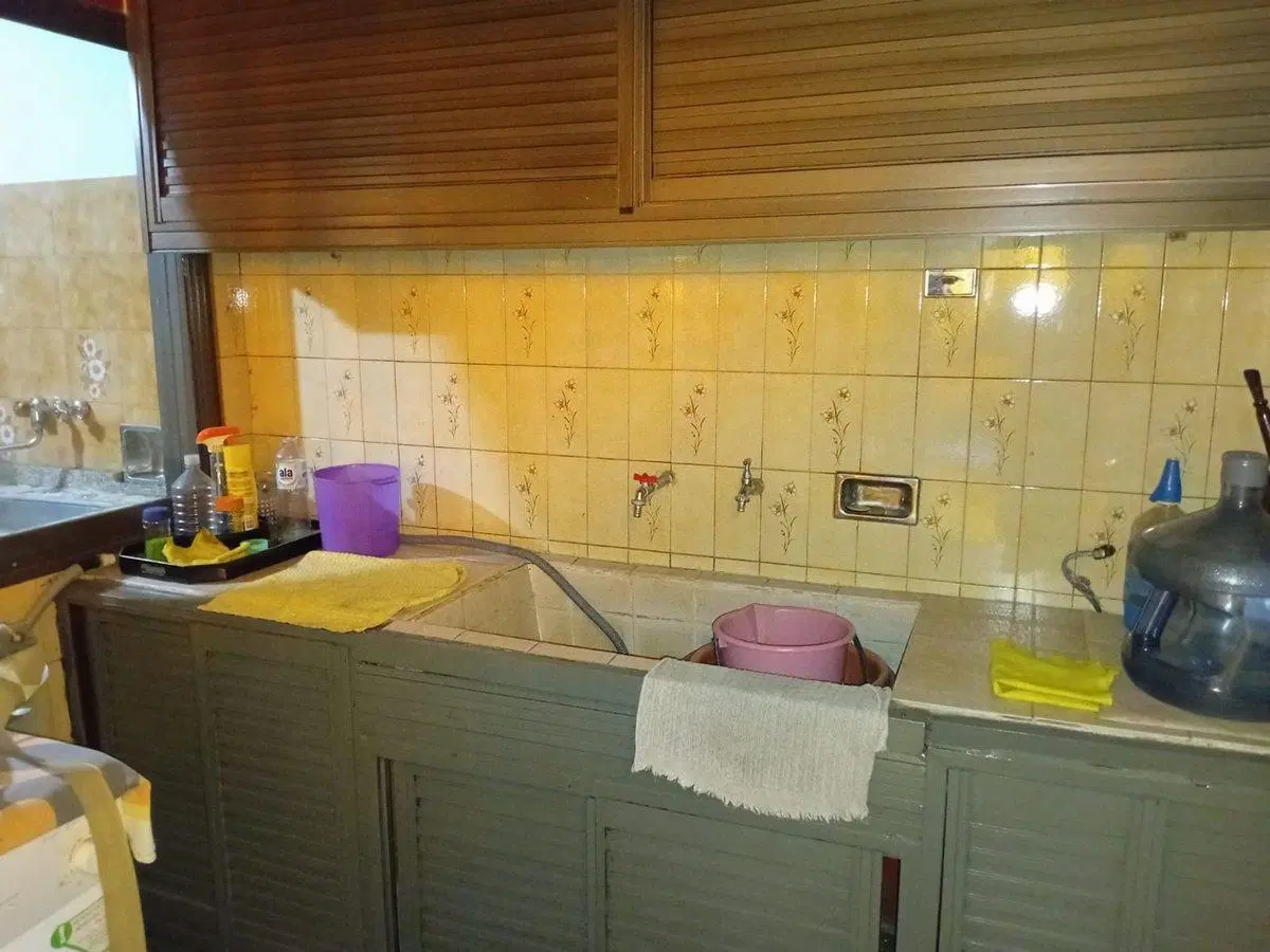 VENTA DE CASA 4 AMBIENTES EN TAPIALES 5