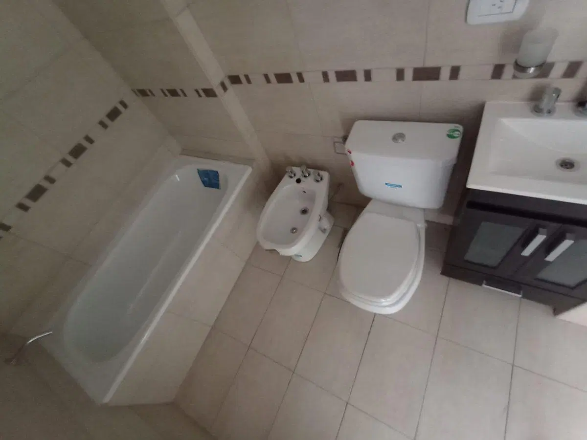 ALQUILER DEPARTAMENTO 2 AMBIENTES COCHERA MORON 2
