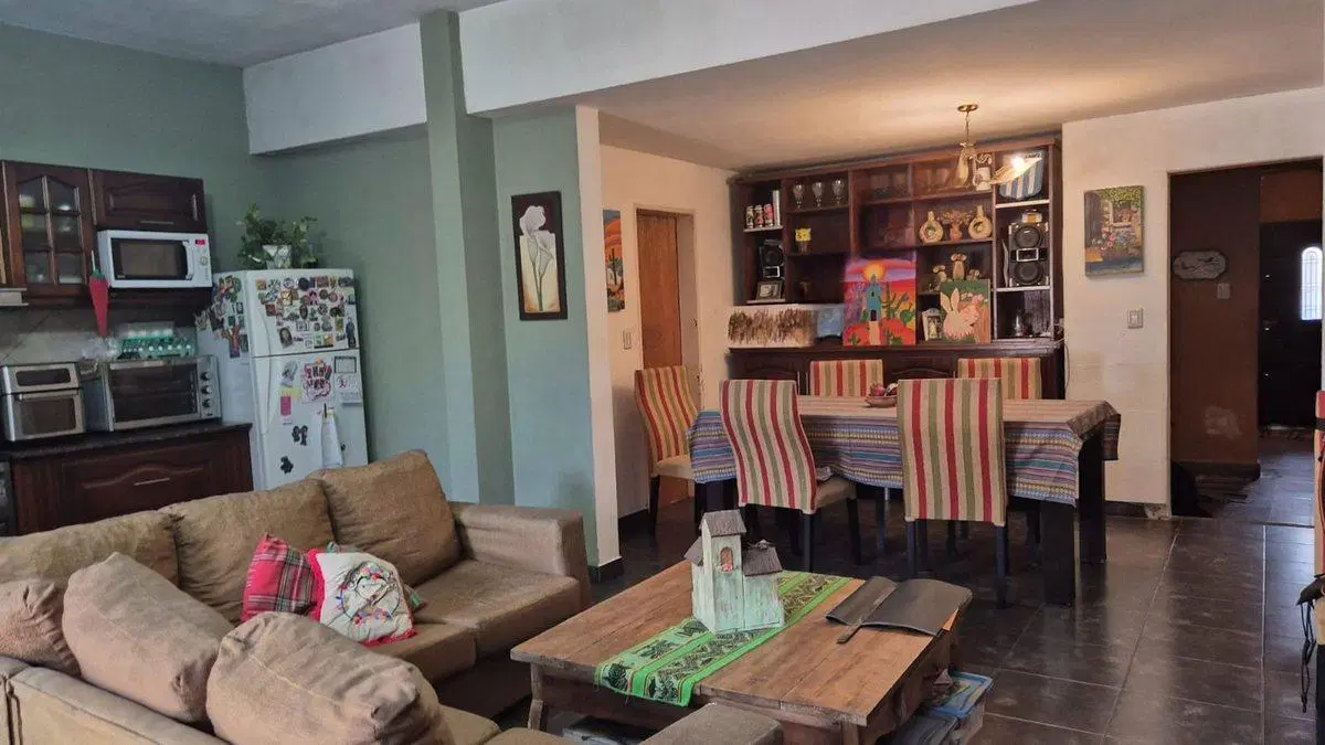 VENTA CASA 4 AMBIENTES EN ISIDRO CASANOVA 2