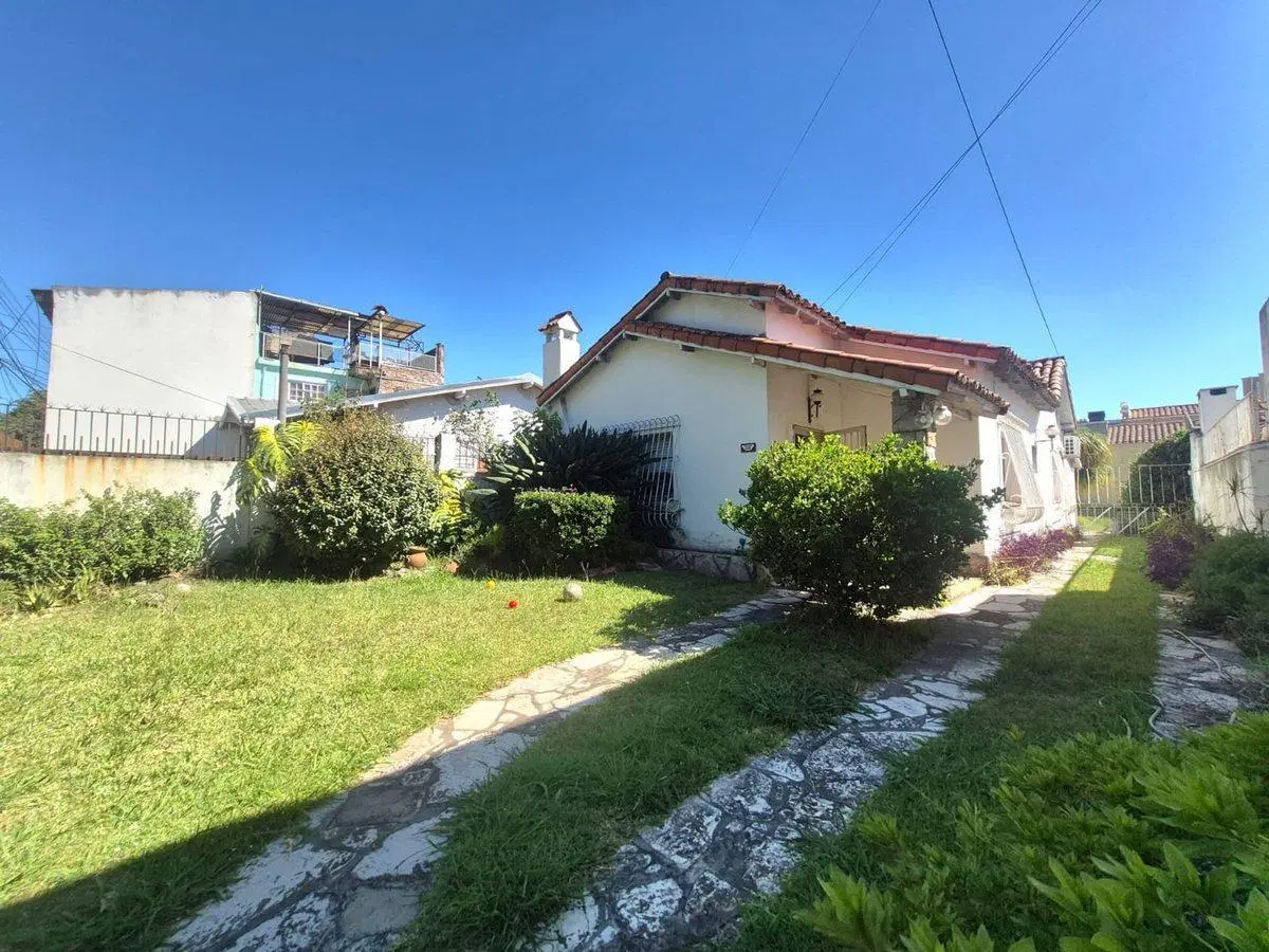 Venta casa cinco ambientes en Ramos Mejia 3