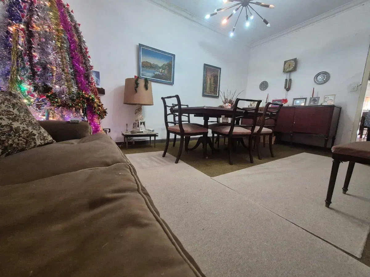 Venta casa cinco ambientes en Ramos Mejia 2