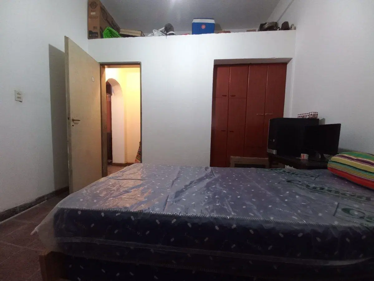 Venta casa multifamiliar 6 ambientes G. Catán 4